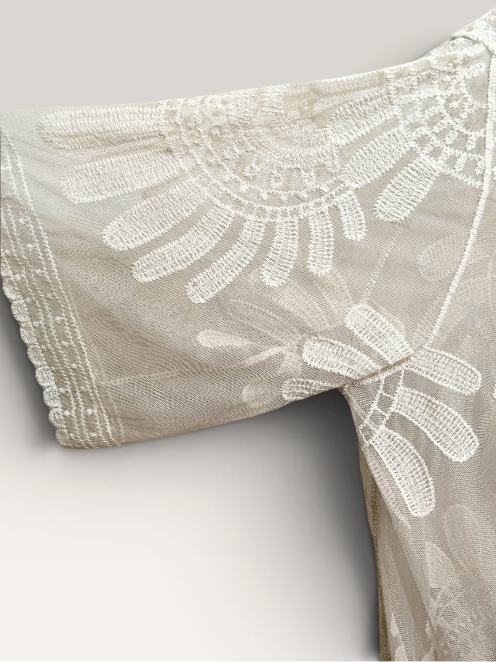 Rebellion Lace Embroidered Sheer Kimono Cover-Up in Cream L - Picture 5 of 7